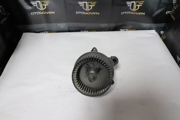 FORD CUSTOM 300 L 125 PS ÇIKMA PARÇA  KLİMA MOTORU